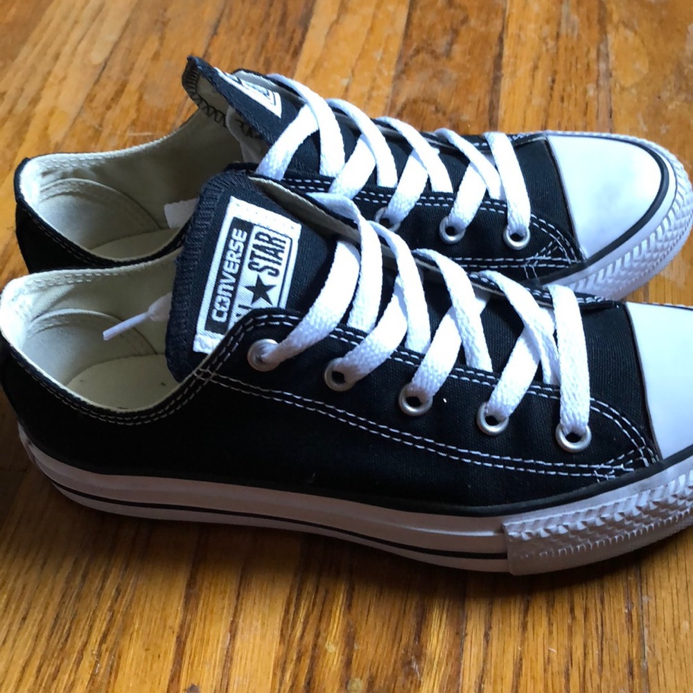 Converse ⭐️ - Picture 2 of 4